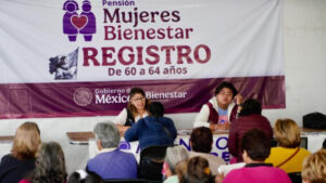 ¿Cómo consultar día, hora y lugar para recoger tu tarjeta Pensión Mujeres Bienestar?