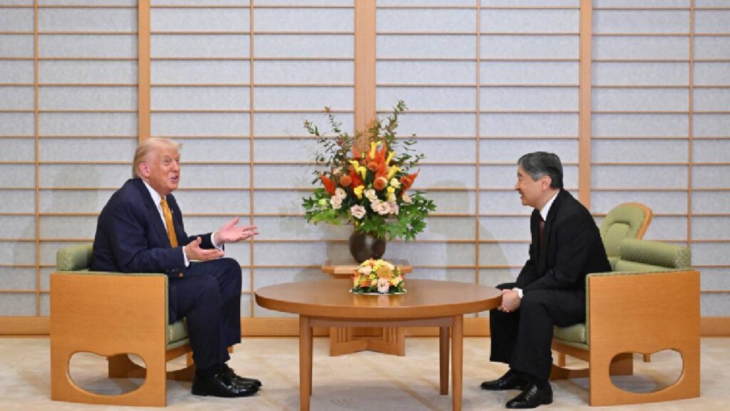 donal Trump en Japón