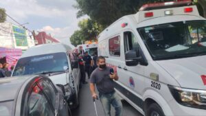 Carambola en Ecatepec deja 14 lesionados; un camión oficial estuvo involucrado