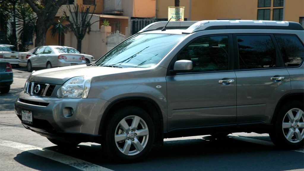 Multas por usar vidrios polarizados en La Paz.