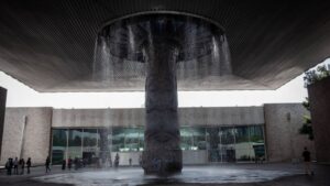 No solo el Louvre; el robo del Museo Nacional de Antropología y otros hurtos que sacudieron al mundo